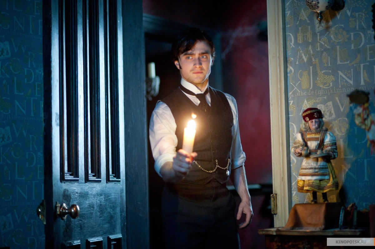 _jGEhNt剉fuE[}ECEubN S̊فvDaniel Radcliffe's The Woman in Black